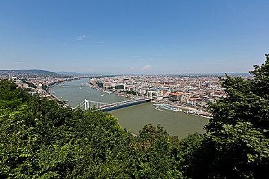 经典弹珠消消乐新作《魔幻世界6》4月25日发售